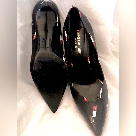 Saint Laurent Lipstick Black Leather Heels - Picture 6 of 10
